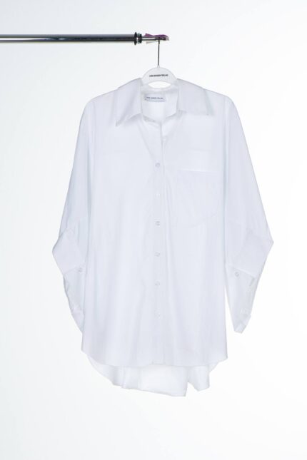 Cotton shirt with asymmetric sleeves